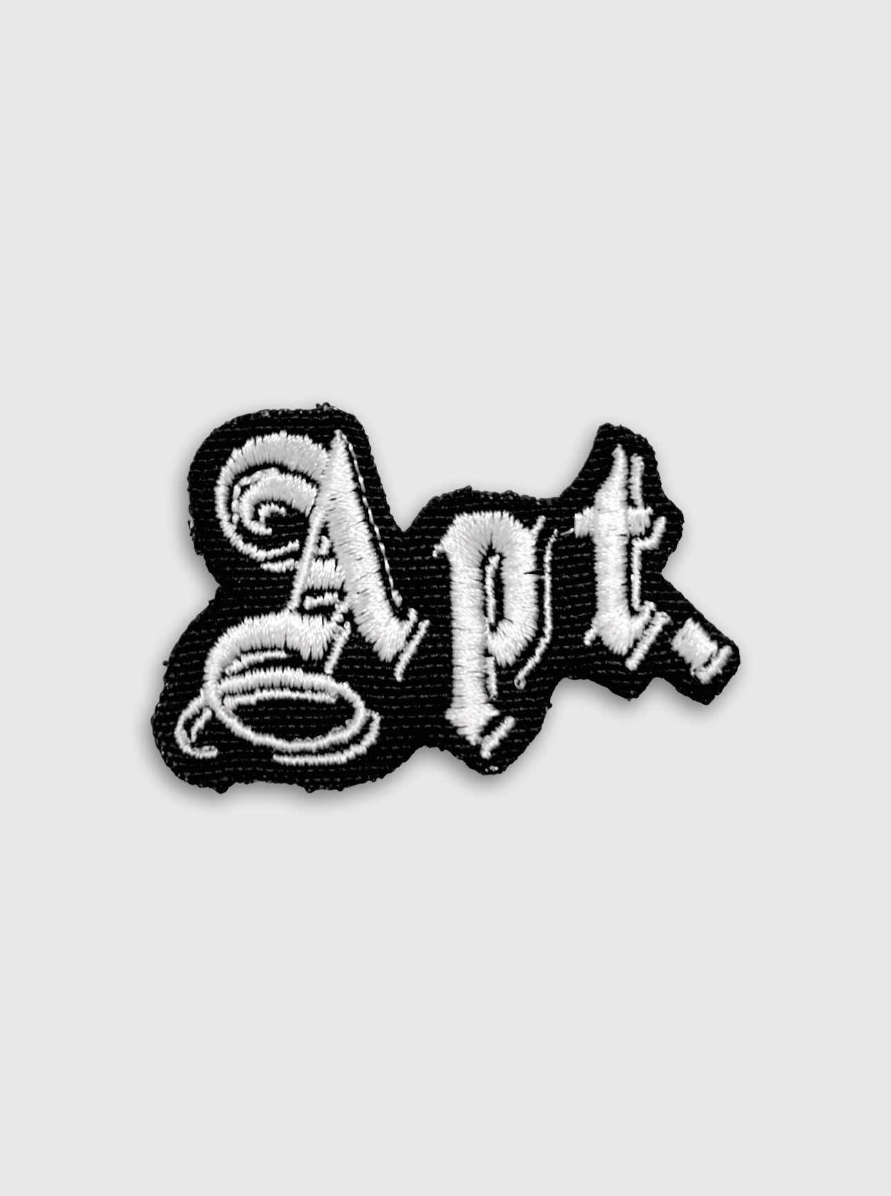APT SEW-ON PATCH — OLD ENGLISH